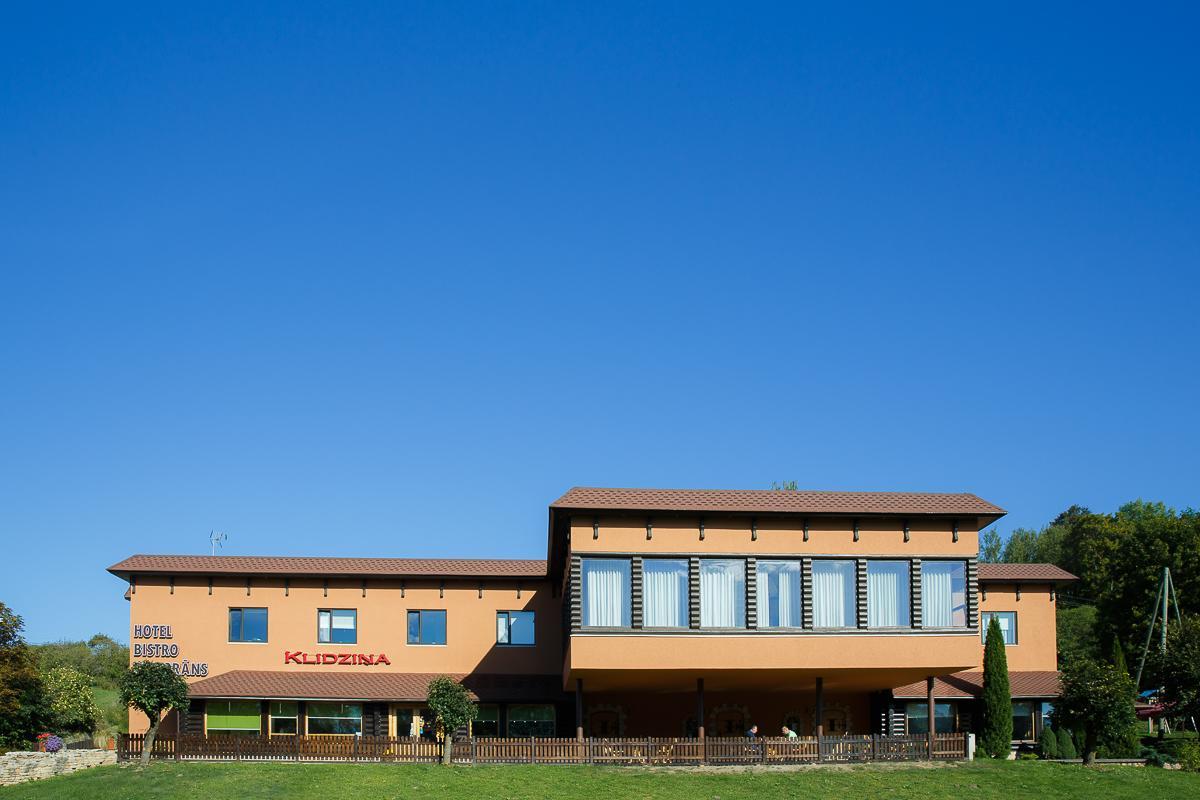 Hotel Klidzina Skriveri Extérieur photo