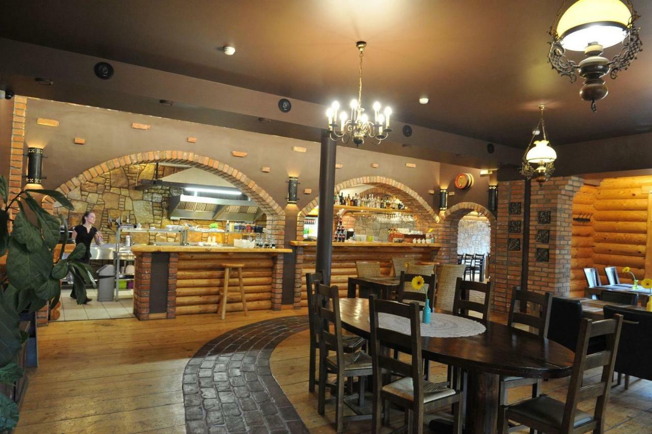 Hotel Klidzina Skriveri Extérieur photo